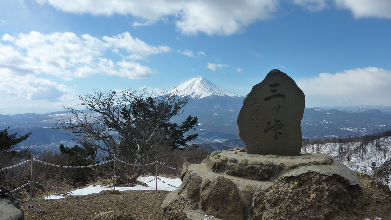 山梨百名山・三ツ峠山